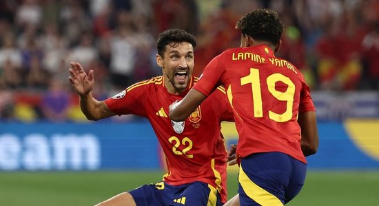 Rekordista Jamala iedvesmotā Spānija skaisti iekļūst "Euro 2024" finālā