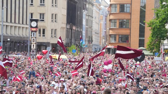 Hokejs, pasaules čempionāts 2023: Latvijas hokeja izlase atgriežas Rīgā - 203