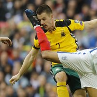 Lietuvas futbola izlase Vemblija stadionā cienījami piekāpjas Anglijai