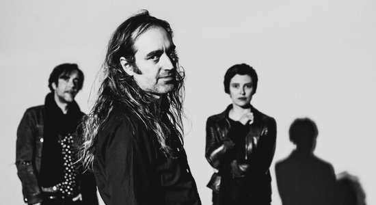Rīgā koncertēs amerikāņu 'noise rock' grupa 'A Place To Bury Strangers'