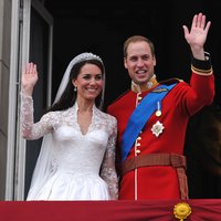 Принц Уильям и Кэйт Миддлтон опубликовали новые фото принцессы Шарлотты