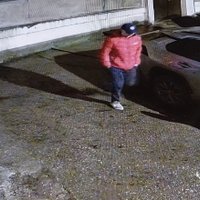 Policija publisko video un aicina palīdzēt 'Volvo' zagļa meklēšanā