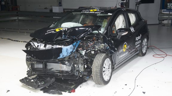 'EuroNCAP' piecas zvaigznes 'Nissan Micra'