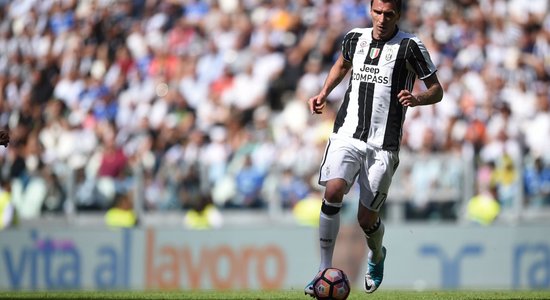 Mandžukičs pagarinājis līgumu ar Itālijas čempioni 'Juventus'