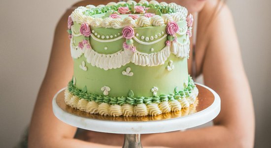 Vintāžas kūkas un pavisam vienkārši deserti – kas aktuāls kūku pasaulē?