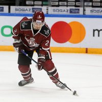 Rīgas 'Dinamo' aizsargs Berglunds pēc sezonas KHL atgriezīsies Zviedrijā