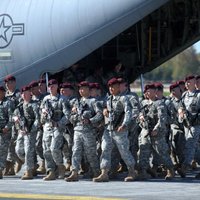 ФОТО и ВИДЕО: в Латвию прибыли американские десантники