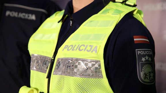 Policija