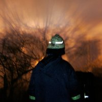 Пожар на Югле: полиция на три часа перекрыла движение