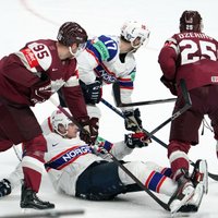Хоккеисты сборной Латвии в Риге в овертайме уступили норвежцам 
