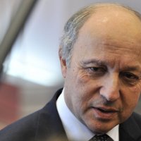 Fabiuss atstās Francijas ārlietu ministra amatu