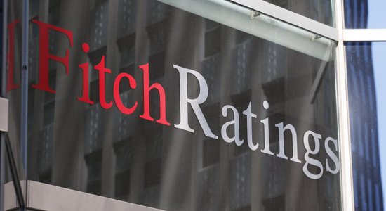 Fitch Ratings сохранило рейтинг Латвии на уровне "A-"