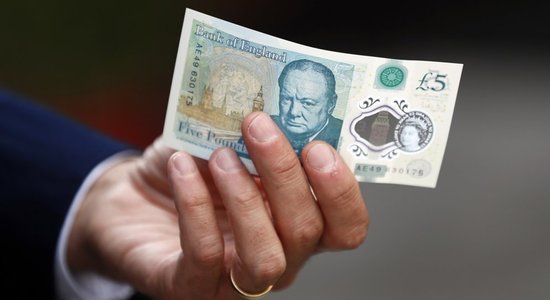 Vegāni un veģetārieši Lielbritānijā iebilst pret jauno piecu sterliņu mārciņu banknoti