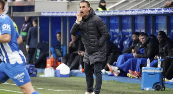 Video: 'Alaves' treneris 'sajūk prātā' pēc dramatiska zaudējuma