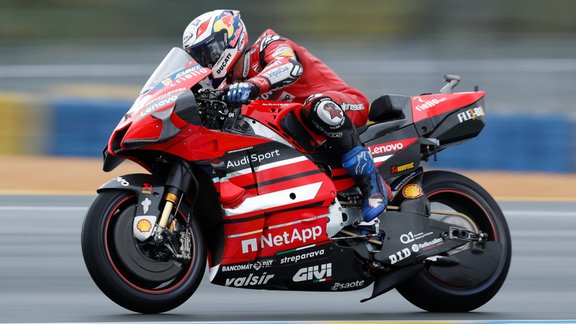 Andrea Dovizioso, Andrea Doviciozo