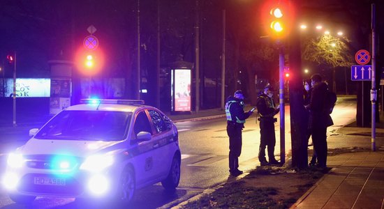 В период локдауна на улицах будет больше полицейских и земессаргов