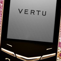 Оборот торговца телефонами Vertu снизился на 25%
