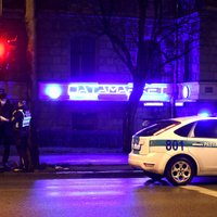 Rīgā reģistrēti 79 komandantstundas pārkāpumi; viens pārkāpējs uzbrucis policistam