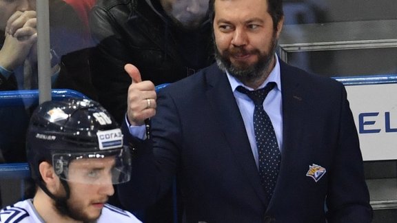 Metallurg s head coach Ilya Vorobyov 