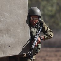 Video: IDF Gazā zem bērna gultas atrod teroristu raķetes