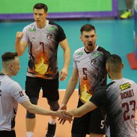 Latvijas volejbola izlases cēlājs Deniss Petrovs paliek Ņižņijnovgorodā arī nākamsezon
