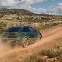 "Porsche Macan" ieguvis divas jaunas modeļa versijas