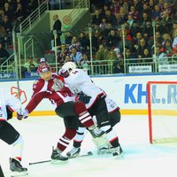 Rīgas 'Dinamo' ar kārtējo atspēlēšanos neizglābjas no zaudējuma