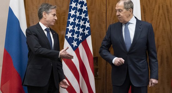 Блинкен призвал Кремль освободить "незаконно удерживаемых граждан США"