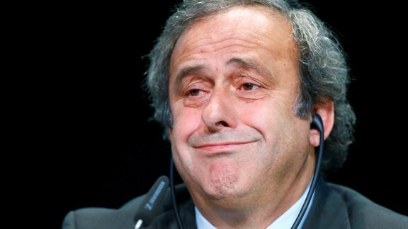 Bijušais UEFA prezidents Platinī lūkos atgūt prāvu naudas summu Bijušais UEFA prezidents Platinī lūkos atgūt prāvu naudas summu