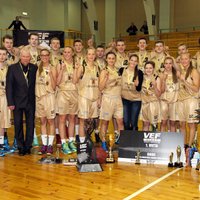 'VEF Rīgas skolu superlīgā' otro gadu pēc kārtas abi čempionu tituli Rīgas 49. vidusskolai