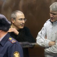 Прокуратура обжаловала сокращение срока Лебедеву