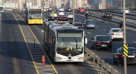 Быстрее и без пробок. В Риге продвигается проект метробуса. Где будет курсировать этот транспорт?