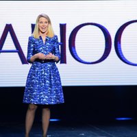 'Yahoo' glābēja Meijere pamet uzņēmuma padomi; kompānija mainīs nosaukumu