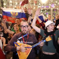 ФОТО: В России массово и весело отметили победу футбольной сборной над Египтом