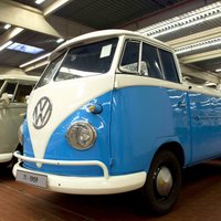 'Volkswagen' pārtrauks ražot leģendāros 'hipiju busiņus'