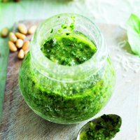 Svaigs bazilika pesto