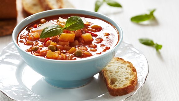 zupa minestrone pusdienas vakariņas 