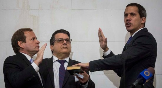 Gvaido nodevis Venecuēlas parlamenta spīkera amata zvērestu