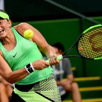 Ostapenko Indianvelsas WTA turnīra otrajā kārtā sīvā cīņā zaudē Cibulkovai