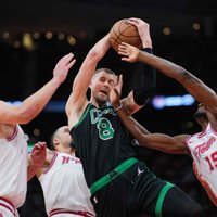 Porziņģis ar 32 punktiem aizved 'Celtics' līdz kārtējai uzvarai