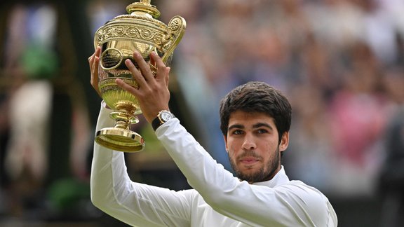 Alkarass piecu setu cīņā uzvar Džokoviču un izcīna savu otro 'Grand Slam' titulu Alkarass piecu setu cīņā uzvar Džokoviču un izcīna savu otro 'Grand Slam' titulu