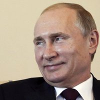 'Pazudušais' Putins Sanktpēterburgā sācis tikšanos ar Kirgizstānas prezidentu