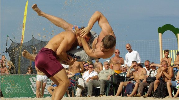 pludmale cina, beach wrestling