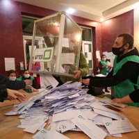 Gruzijas pašvaldību vēlēšanās visvairāk balsu ieguvusi valdošā partija, liecina provizoriskie rezultāti