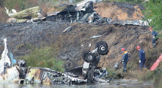 'Lokomotiv' aviokatastrofa: bojāgājušo hokejistu radinieki prasa jaunu izmeklēšanu