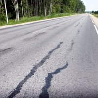 Piektdien uz Latvijas ceļiem gājuši bojā divi autovadītāji
