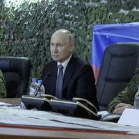 Putins viesojies okupētajās Ukrainas teritorijās, apgalvo Kremlis
