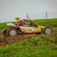 Latvijas autokrosa čempionāta sezonas vidusdaļu atzīmēs 80 autosportisti