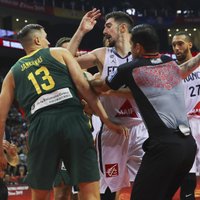 Lietuvas basketbolistiem sāpīgs zaudējums; ASV sakauj Grieķiju