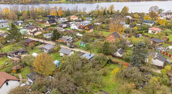 Sabiedrības nostāja pret nodokļu politiku? Nekustamā īpašuma tirgū zeļ darījumi par vienu eiro